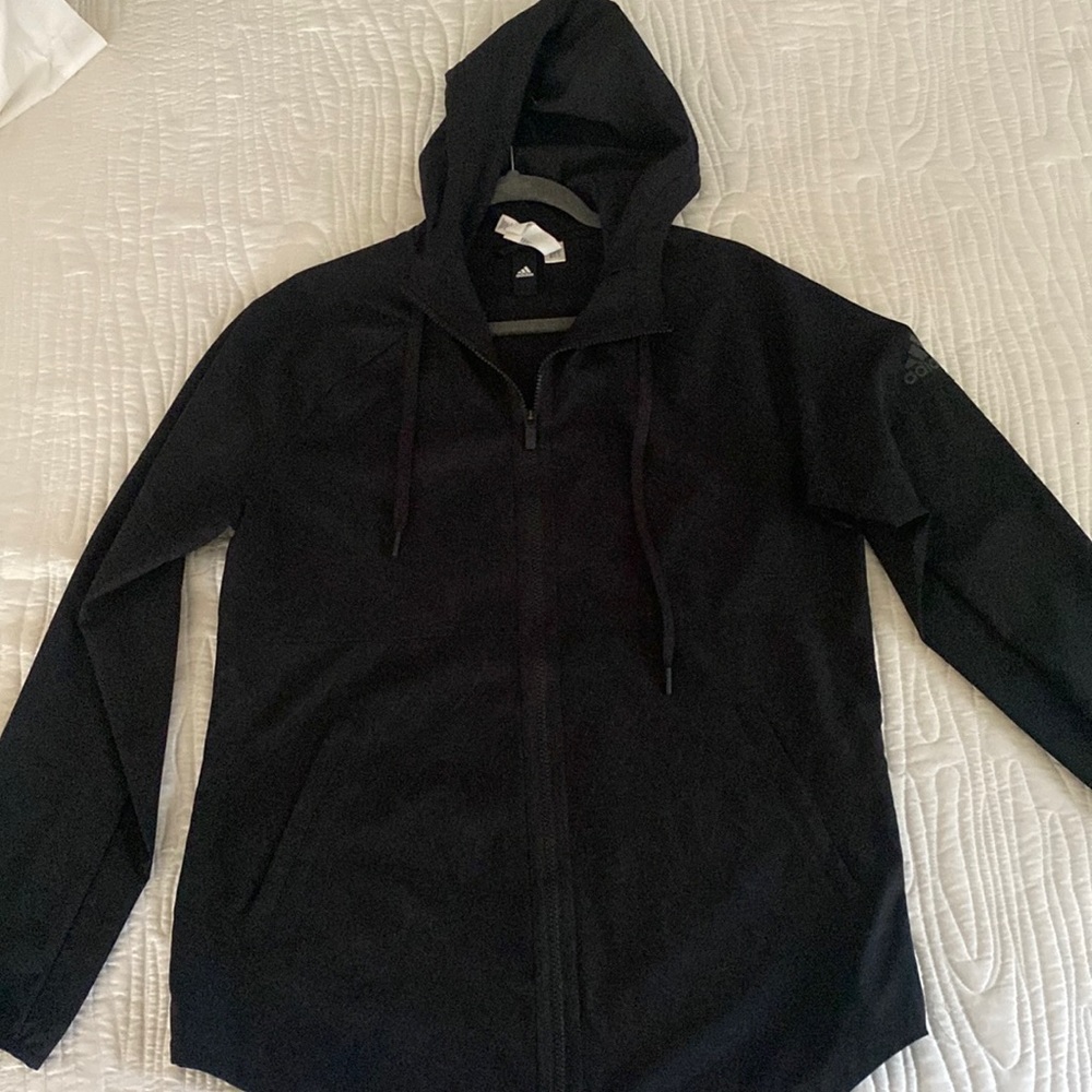 Men’s Medium Adidas Long Fit Windbreaker Jacket